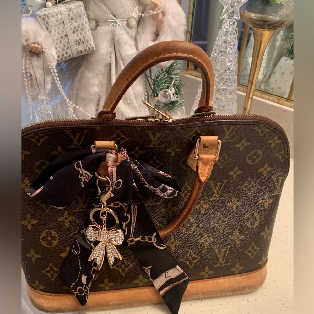🌷🌷SALE🌷🌷Authentic Louis Vuitton Tan and Brown Monogram Satchel